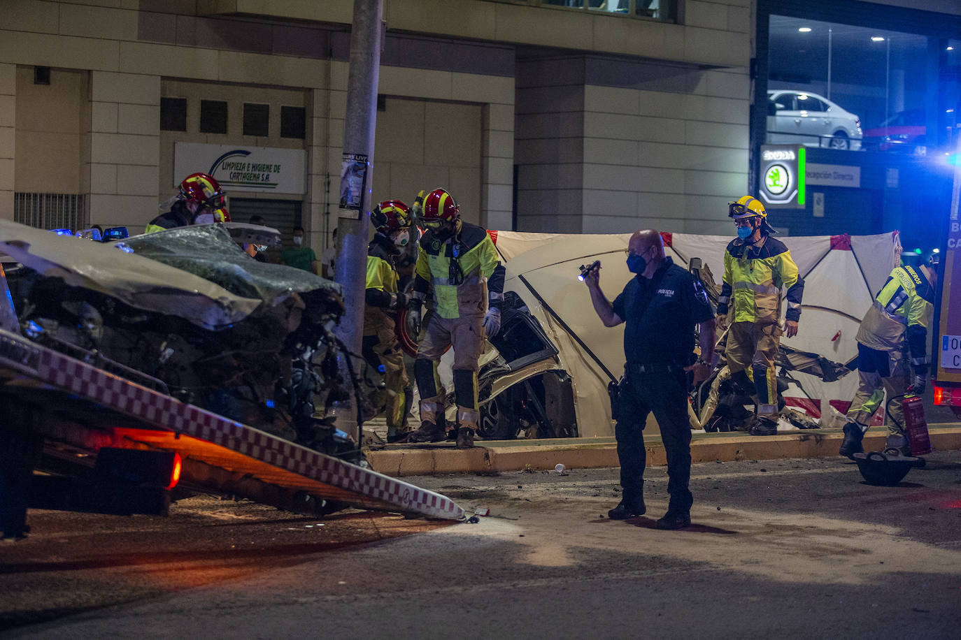 Fotos: Muere un conductor de 25 años al estrellarse en la entrada a Cartagena por la autovía