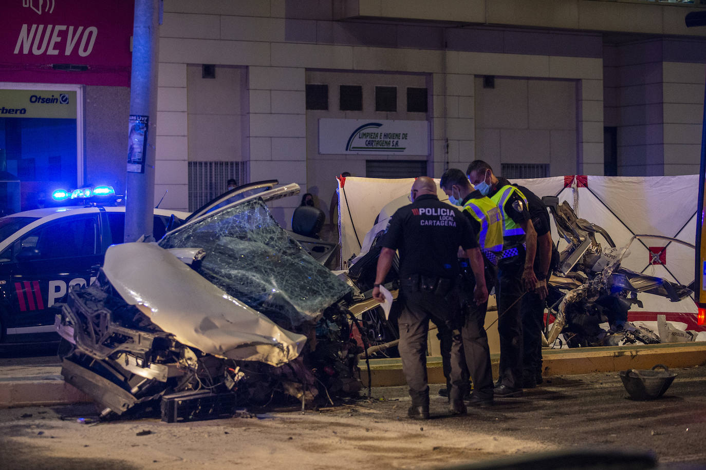 Fotos: Muere un conductor de 25 años al estrellarse en la entrada a Cartagena por la autovía