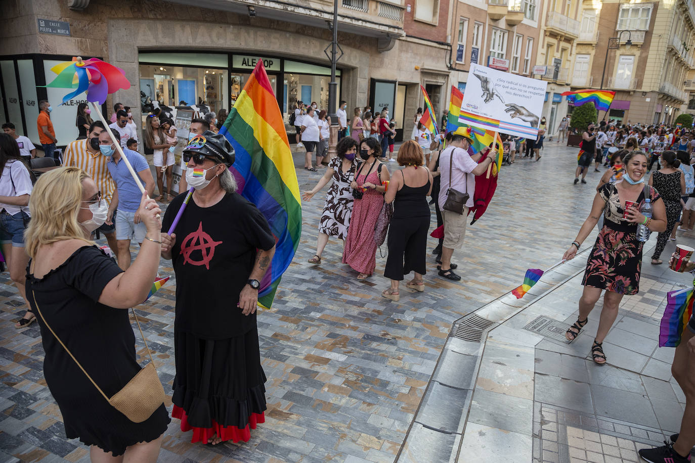 Fotos: Clamor por la Ley Integral Trans en la marcha del Orgullo en Cartagena
