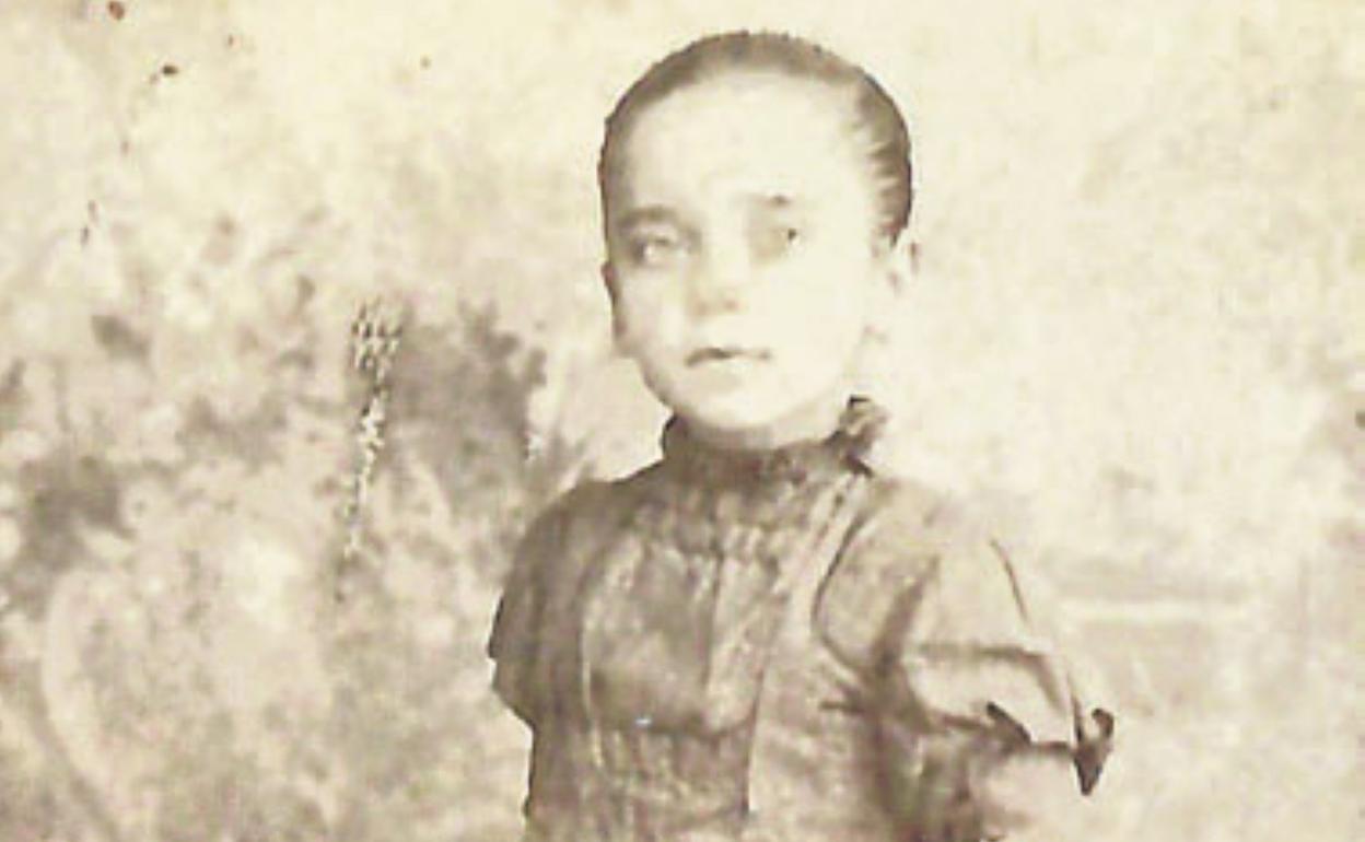 Retrato de una niña del estudio de José Sánchez, de mediados del XIX. 