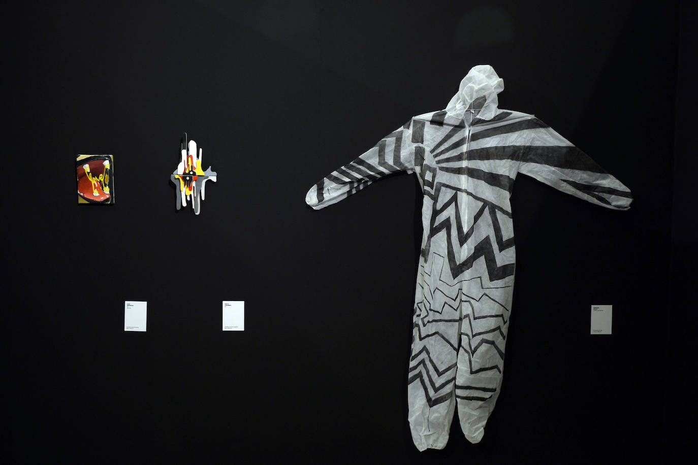 Fotos: ‘Fetiche’ reúne en el Palacio Almudí de Murcia obras de Valdés y Saura