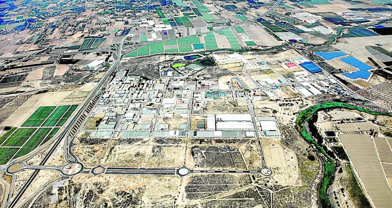 Sucediendo radical profundamente El parque industrial de Alhama de Murcia se amplía en 130.000 metros  cuadrados | La Verdad