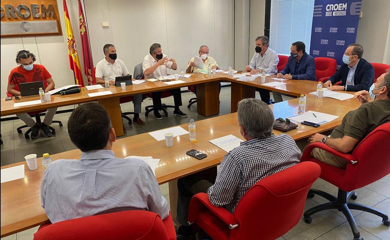 Reunión de la Mesa del Agua. 