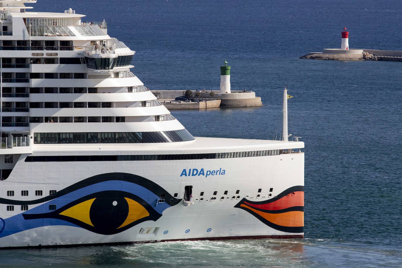 Fotos: El crucero Aída realiza la primera escala en el Puerto de Cartagena tras la pandemia