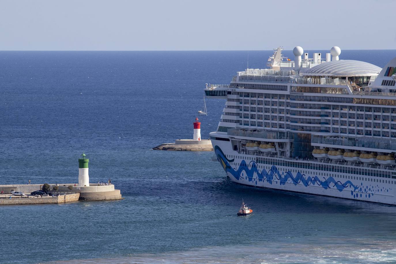 Fotos: El crucero Aída realiza la primera escala en el Puerto de Cartagena tras la pandemia