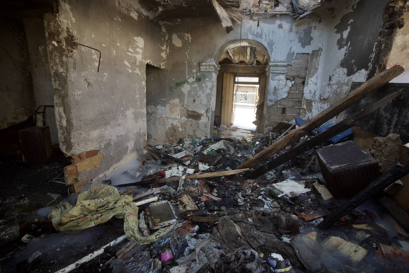 Fotos: Incendio en un huerto abandonado de Barriomar