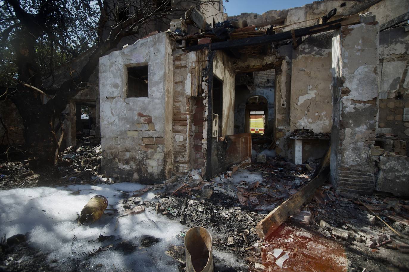 Fotos: Incendio en un huerto abandonado de Barriomar