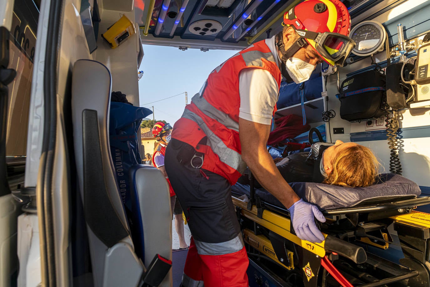 Fotos: Simulacro de un accidente de actividad subacuática en Cabo de Palos coordinado por Salvamento Marítimo