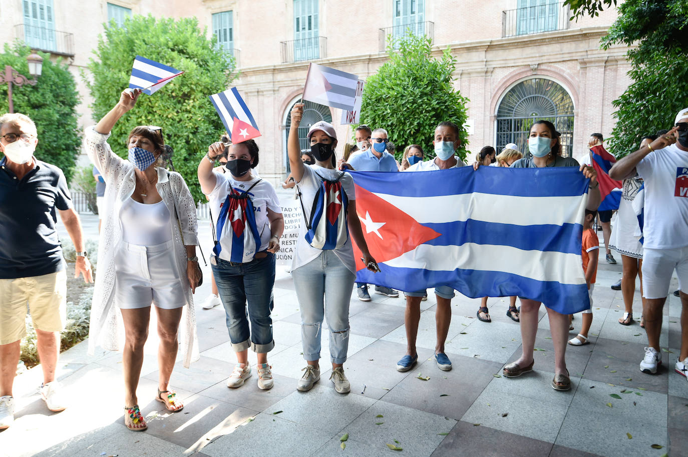Fotos: Concentración en Murcia en contra del régimen castrista