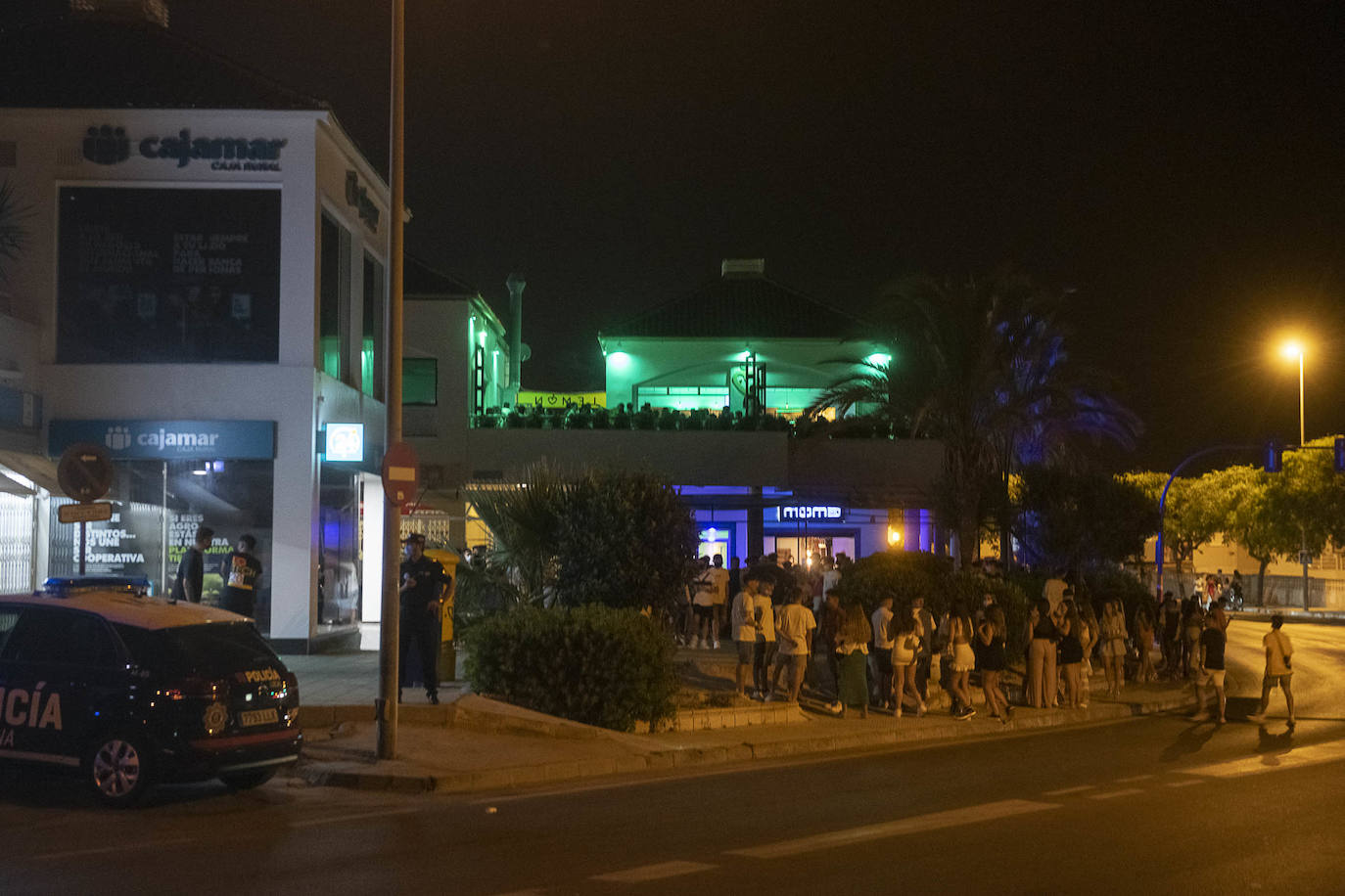 Fotos: Terrazas a rebosar en Cabo de Palos pese al aumento del dispositivo policial