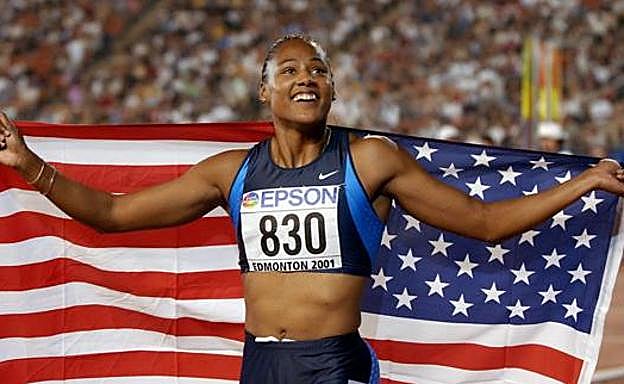 Marion Jones pasó del cielo al infierno. 