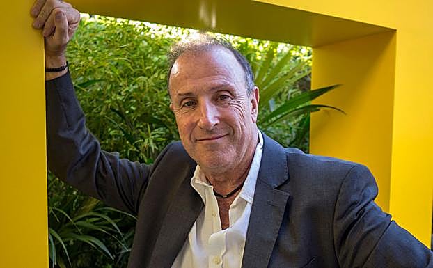 Autorretrato del fotógrafo barcelonés. 