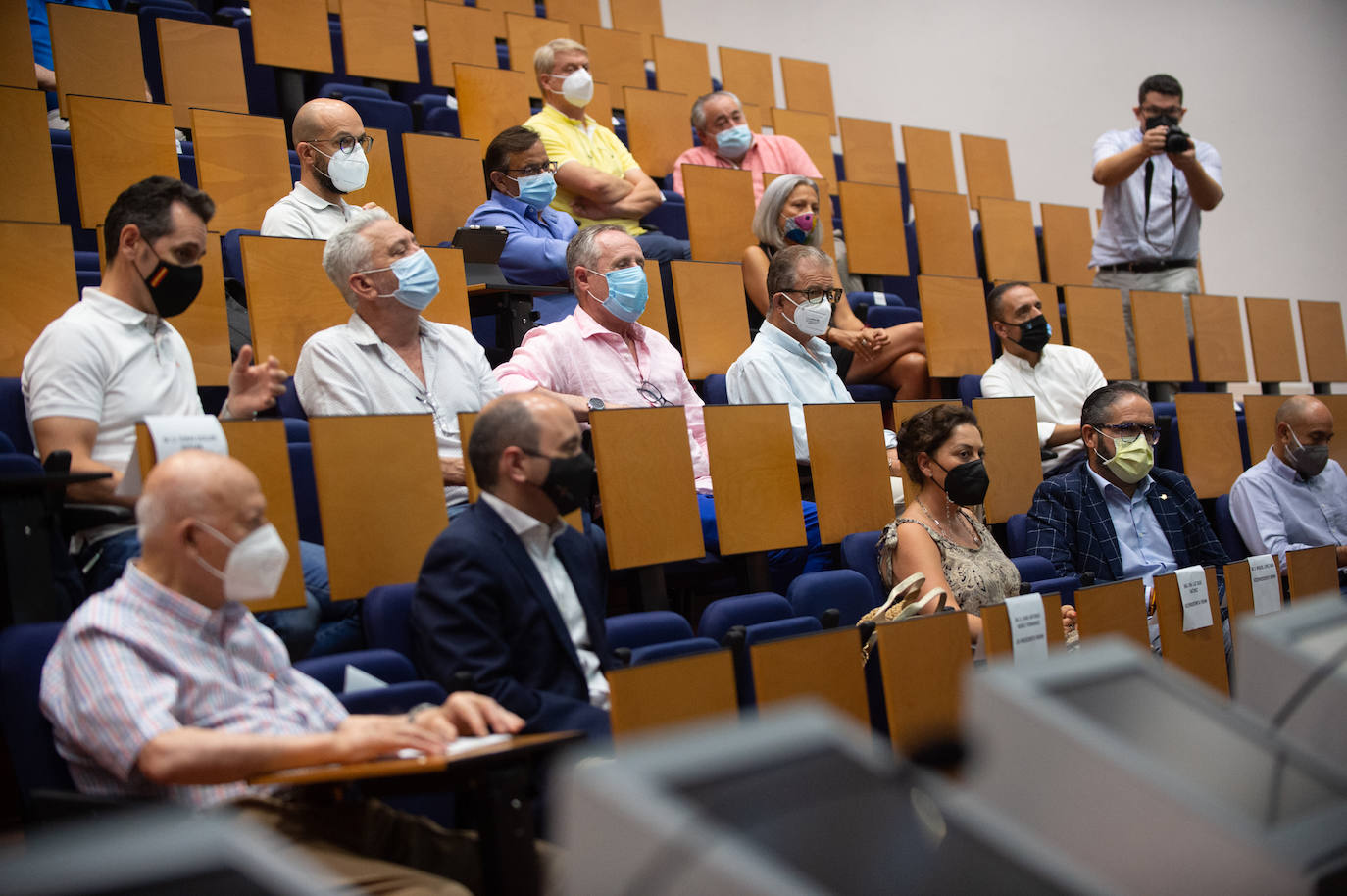 Fotos: Valle Miguélez preside la inauguración de la Oficina Acelera Pyme