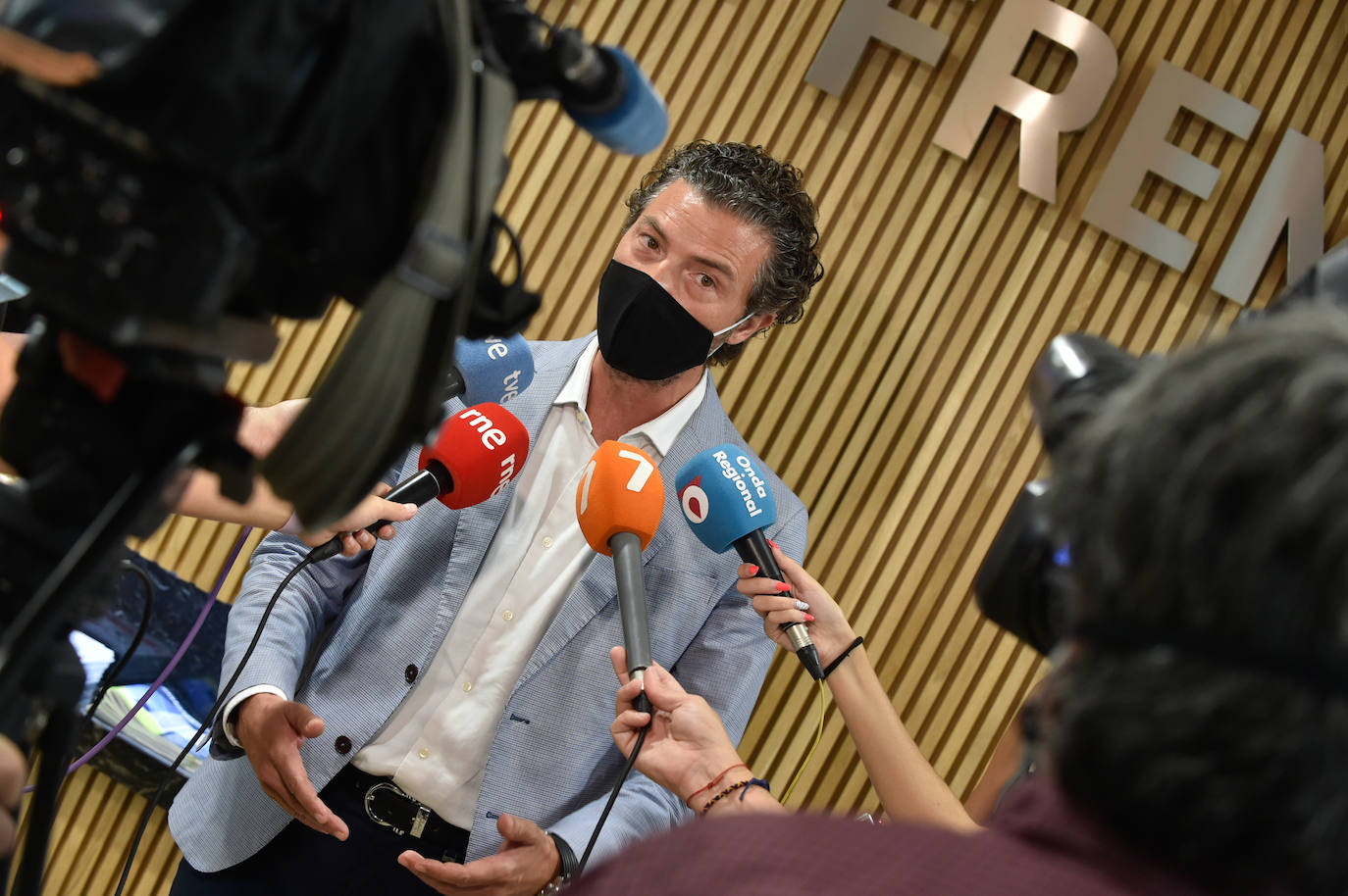 Fotos: Valle Miguélez preside la inauguración de la Oficina Acelera Pyme