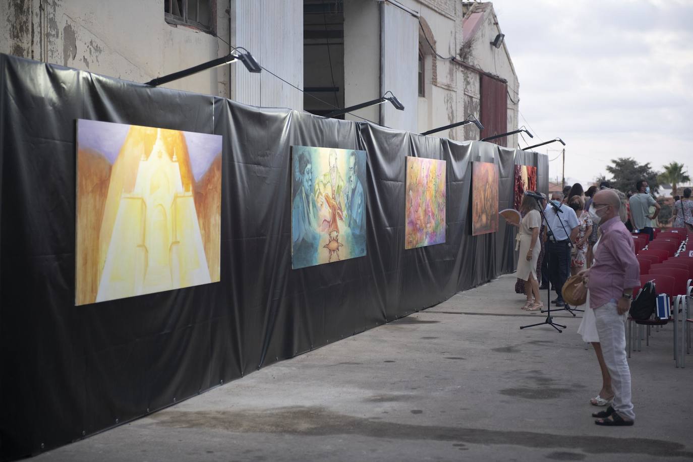 Fotos: Arte para engalanar el nuevo escenario del Cante de las Minas