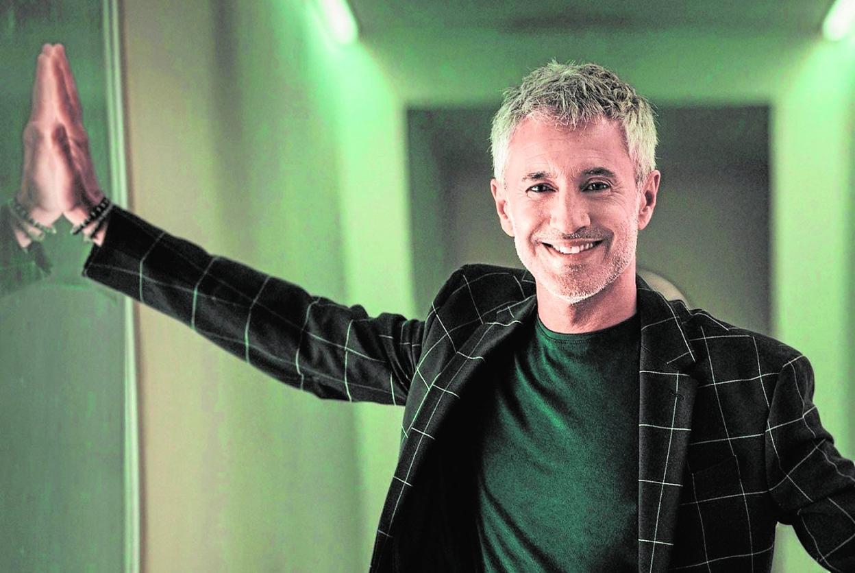 Sergio Dalma ha vendido más de 4 millones de copias a lo largo de 30 años de carrera y representó a España en Eurovisión en 1991. 