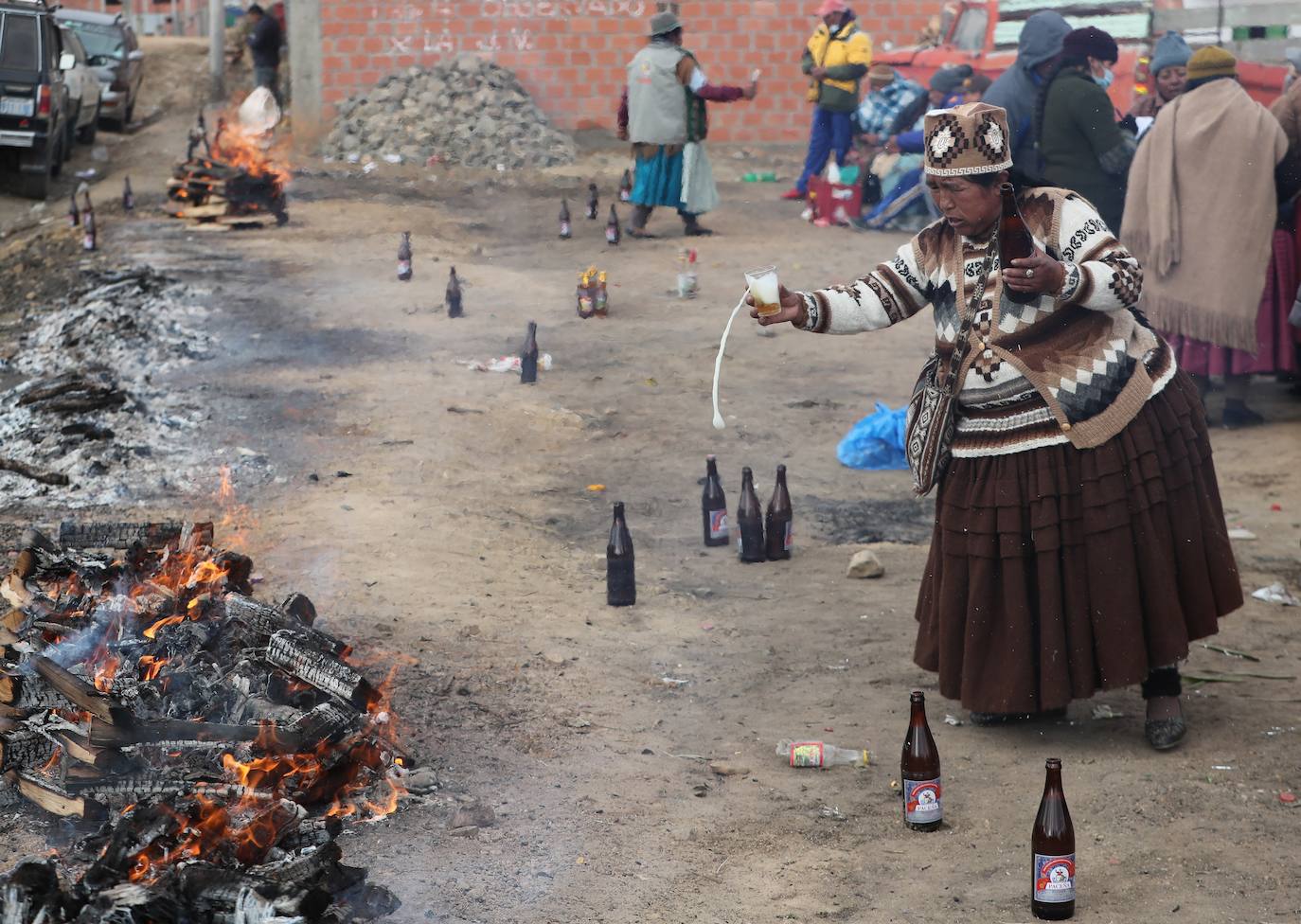 Fotos: Canto de agradecimiento a la Madre Tierra