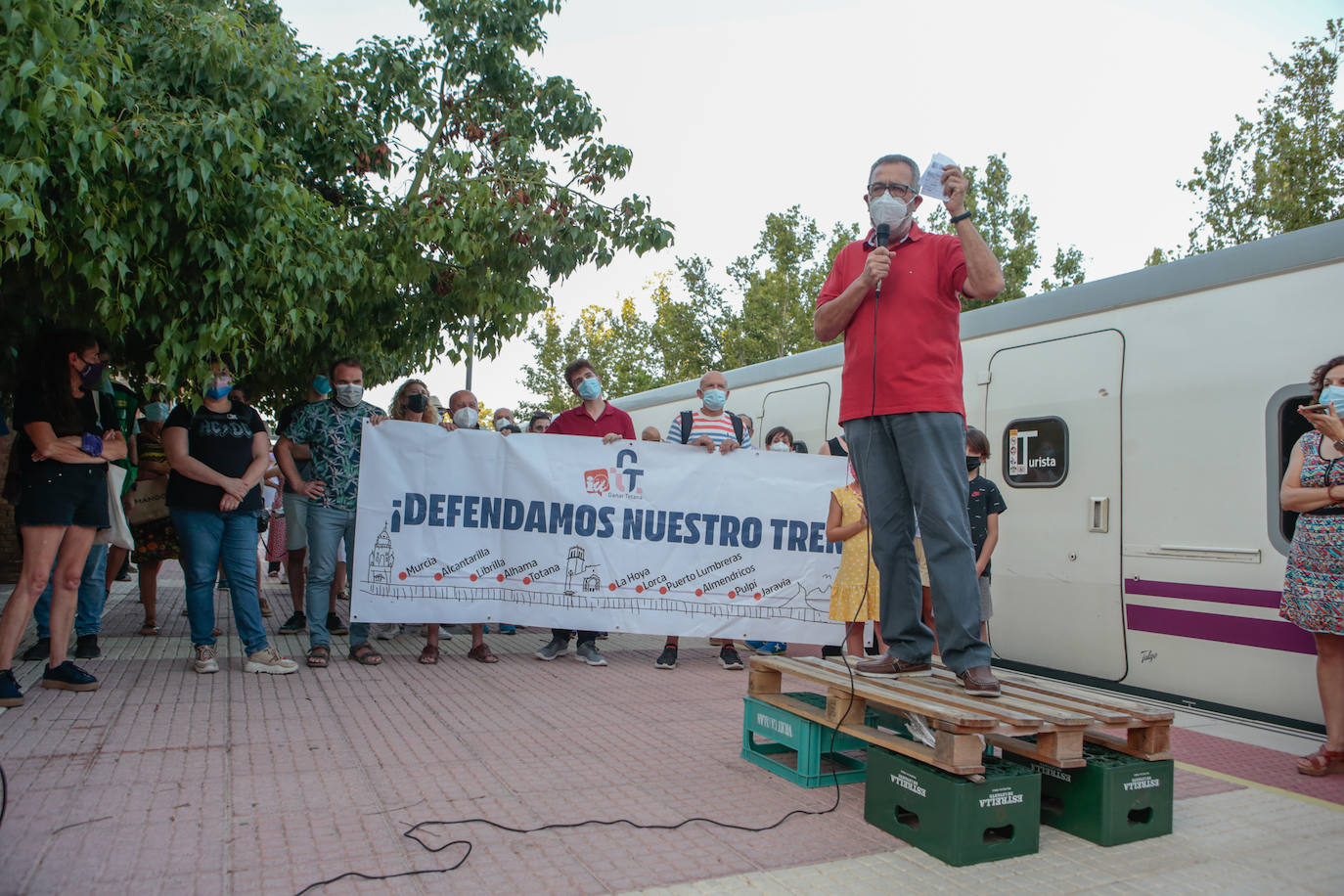 Fotos: Protesta en Lorca contra el cierre de la línea de Cercanías Murcia-Águilas