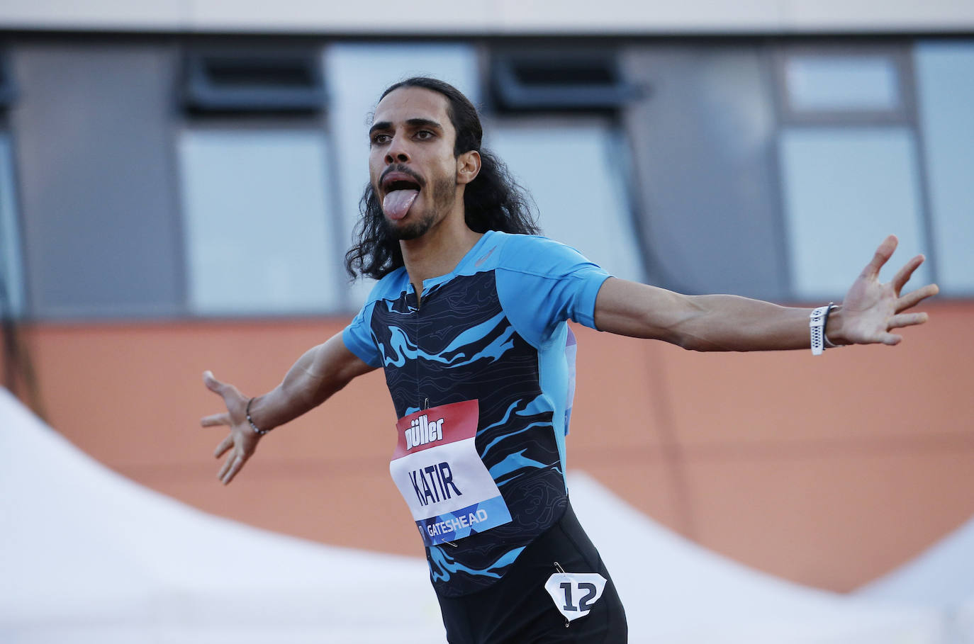 Mohamed Katir gana la final de los 3.000 metros masculinos en la Diamond League, en Gateshead, el 13 de julio de 2021.