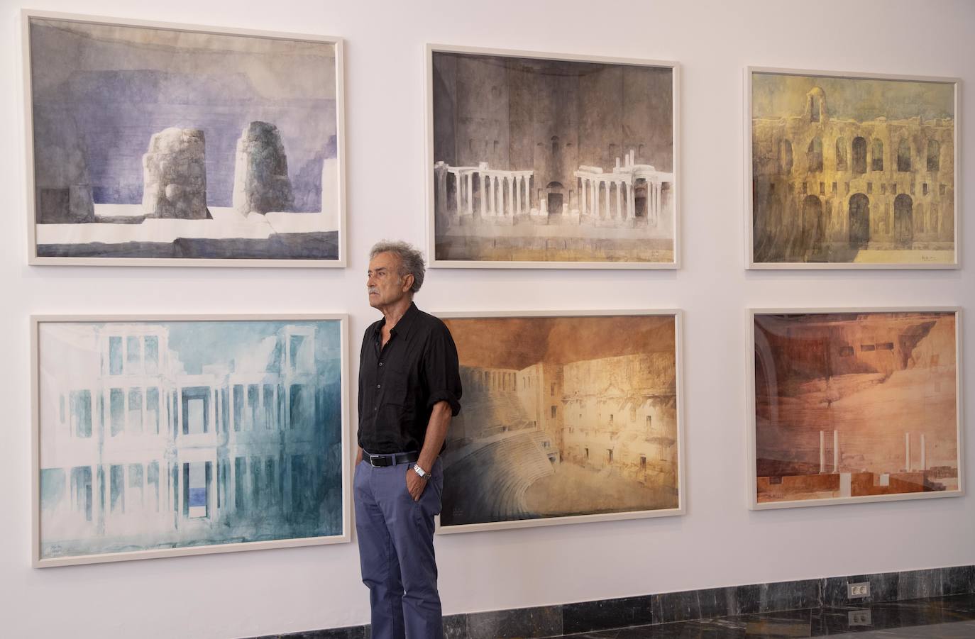 Fotos: Pedro Cano presenta &#039;Teatros&#039;, su última exposición en Cartagena