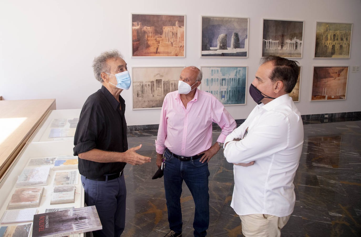 Fotos: Pedro Cano presenta &#039;Teatros&#039;, su última exposición en Cartagena