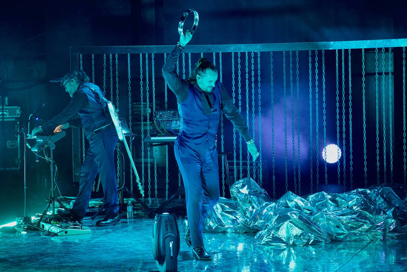 Fotos: Así fue la actuación de Mastodonte en el Festival de Teatro, Música y Danza de San Javier