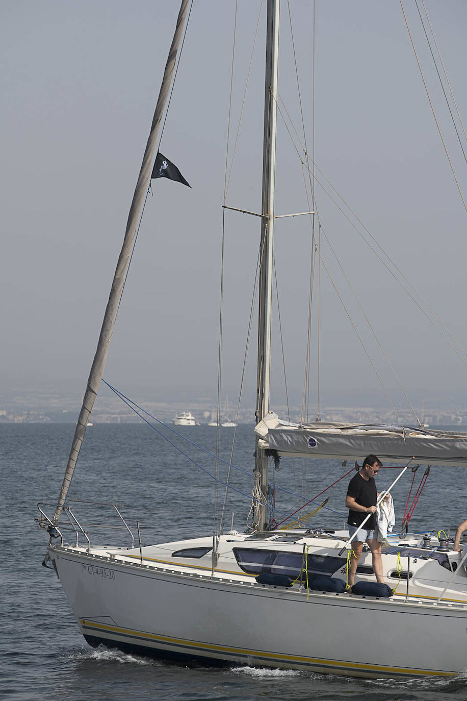 Fotos: Medio centenar de veleros salen a navegar unidos en defensa de una voz propia para el Mar Menor