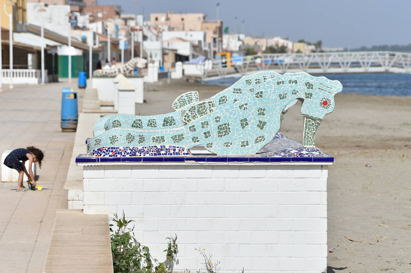 Fotos: Vecinos y turistas, «de luto» por la crisis del Mar Menor