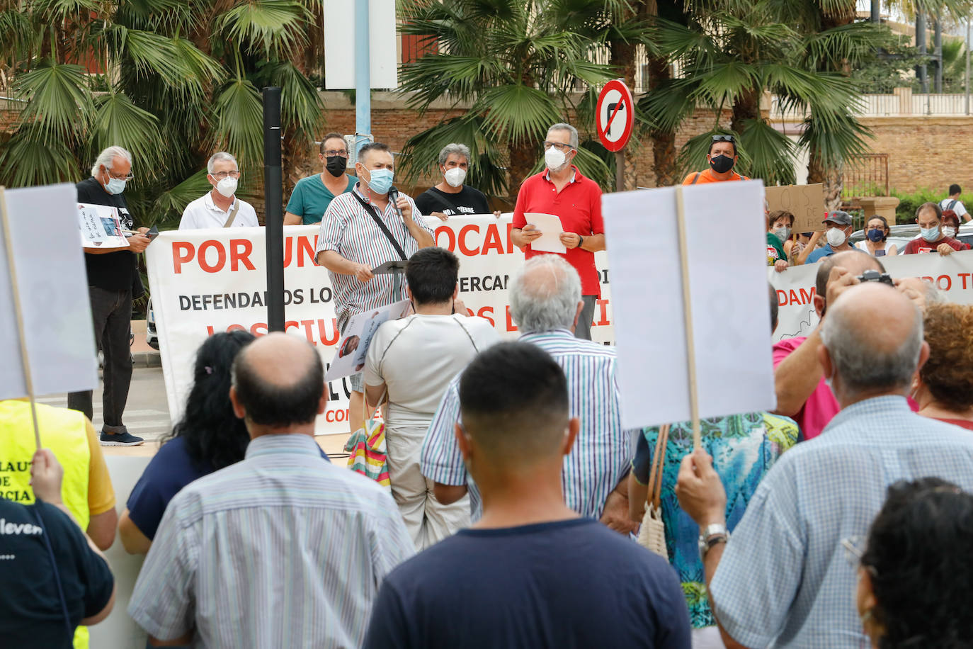 Fotos: Protesta en Águilas por el cierre de la línea de Cercanías
