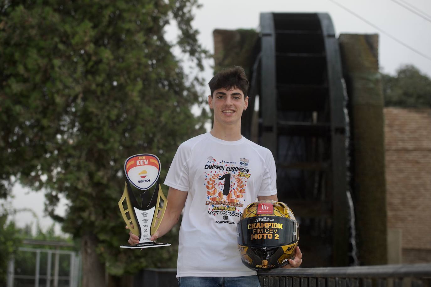 Fotos: Fermín Aldeguer muestra su título de campeón de Europa en La Ñora