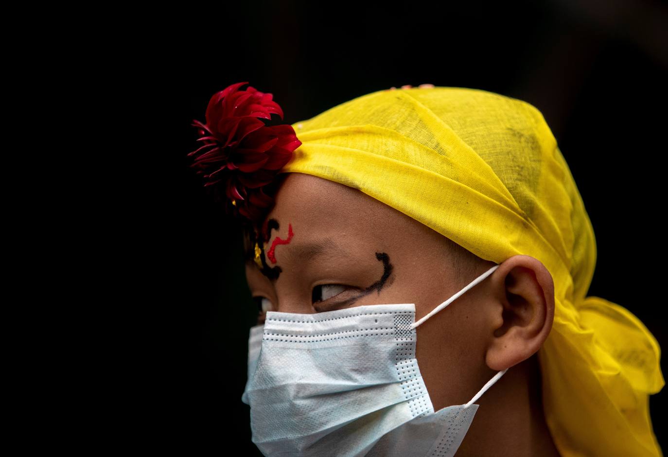 Fotos: Nepal se disfraza en recuerdo de sus difuntos