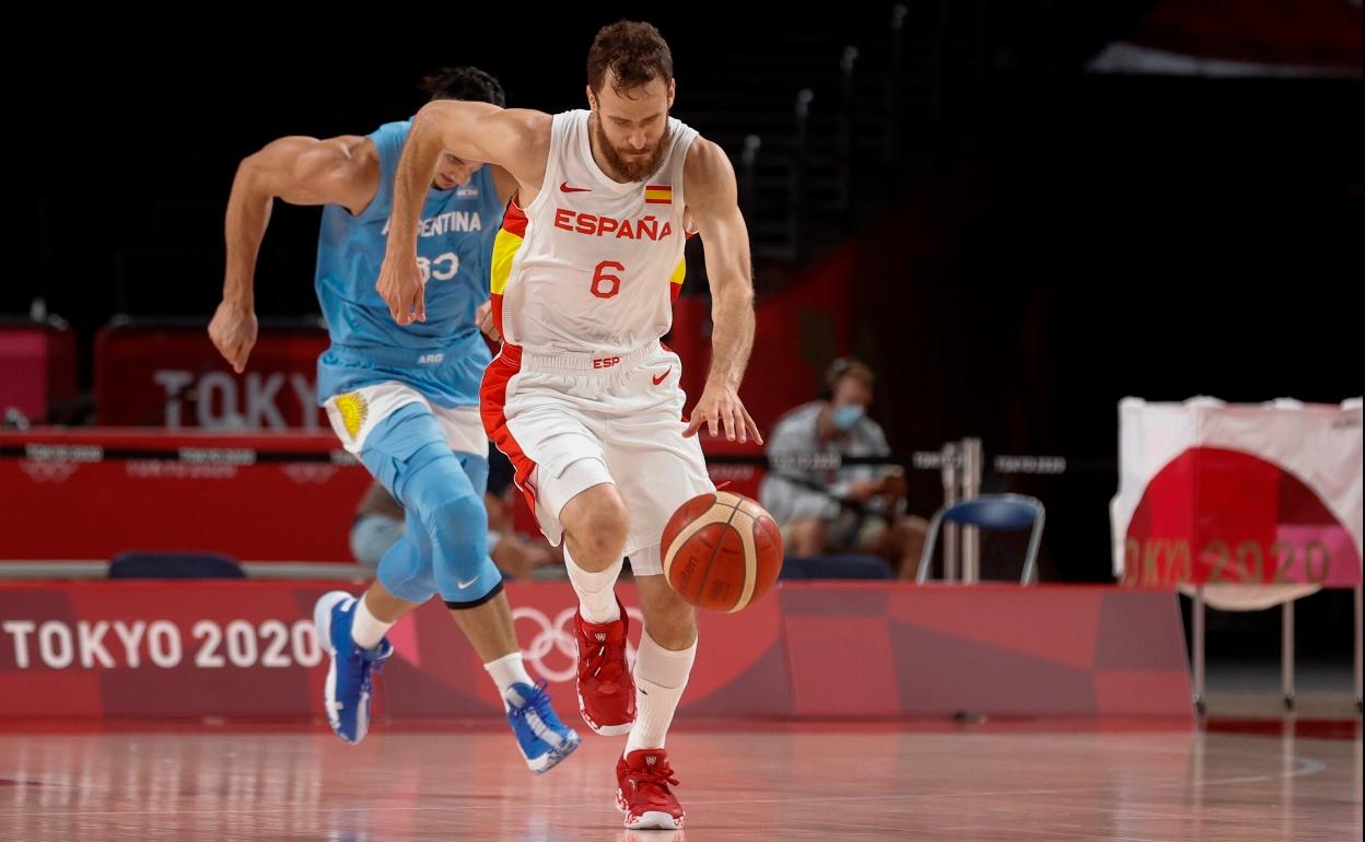 Sergio Rodríguez, durante el partido ante Argentina en los Juegos de Tokio.