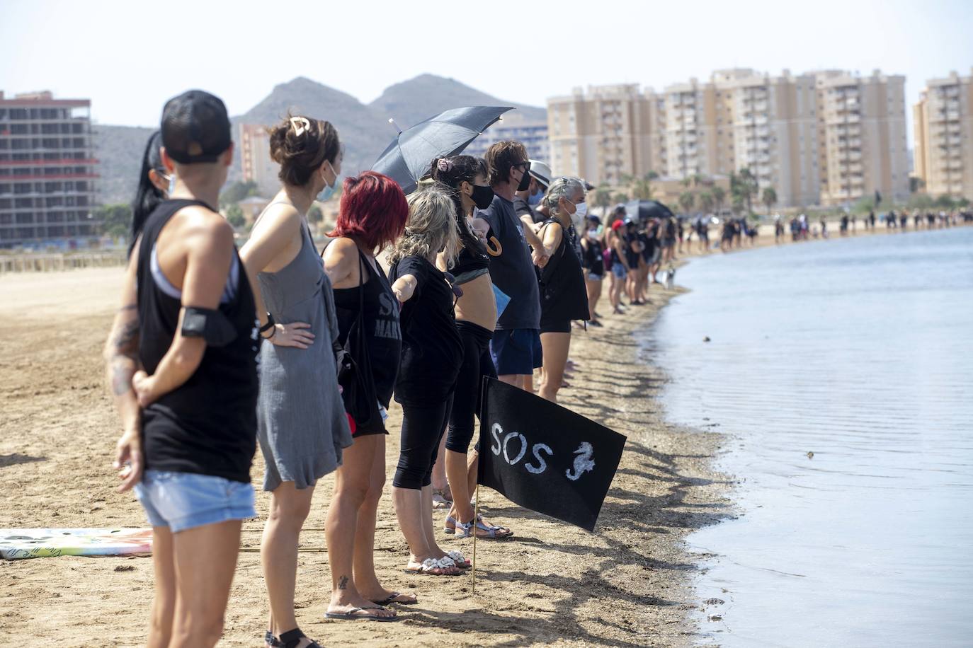 Fotos: Protesta en la Playa de los Alemanes en defensa del Mar Menor