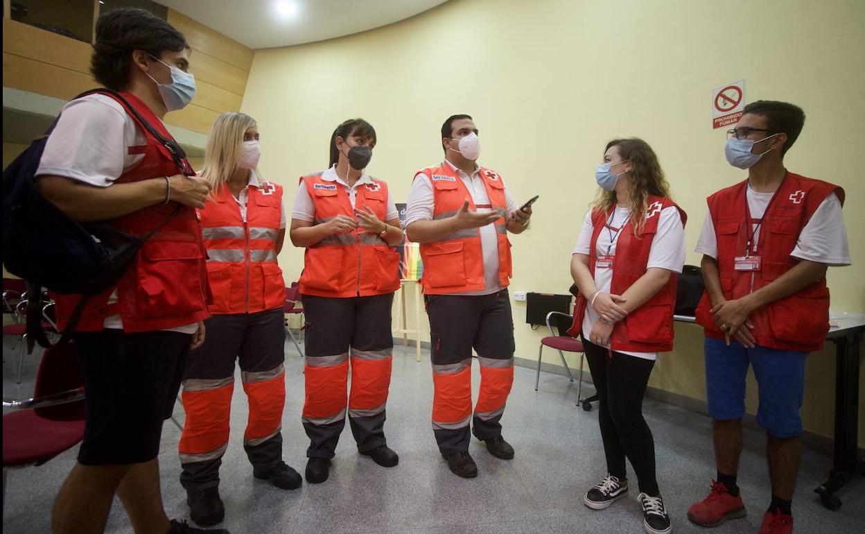Equipo Erie de Cruz Roja Región de Murcia que colaboró en el dispositivo de acogida de refugiados afganos en Torrejón de Ardoz. 