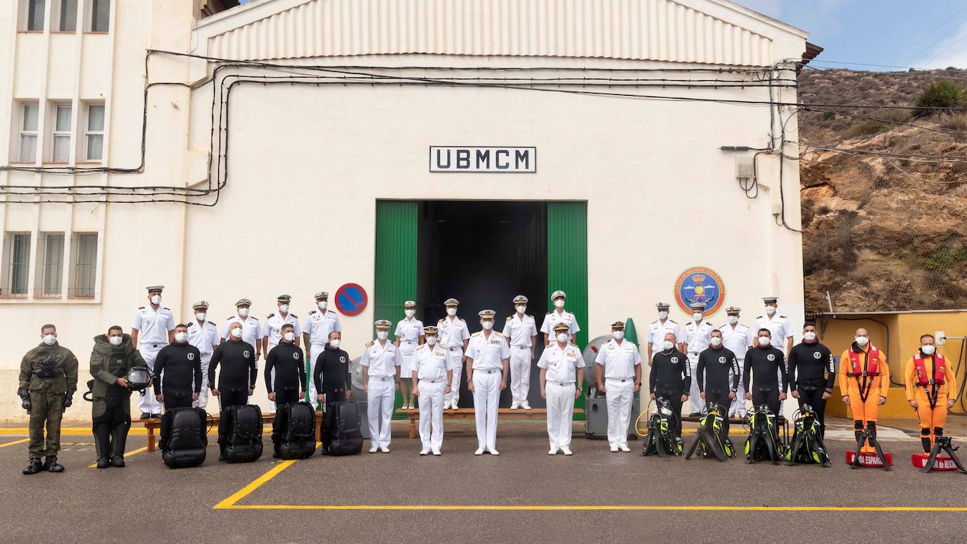 Fotos: El Rey visita en Cartagena la Fuerza de Medidas Contraminas de la Armada en su 75 aniversario