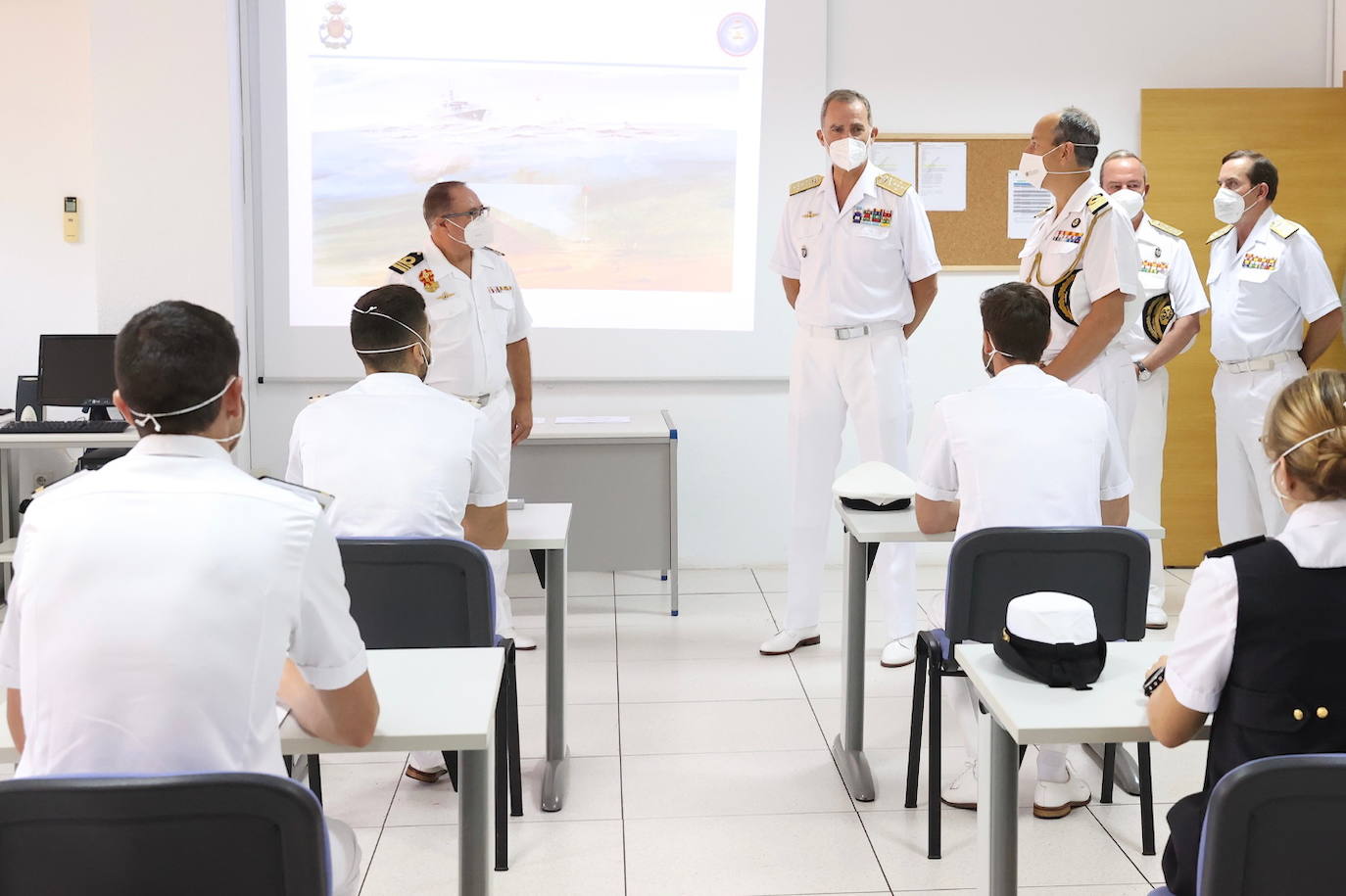 Fotos: El Rey visita en Cartagena la Fuerza de Medidas Contraminas de la Armada en su 75 aniversario