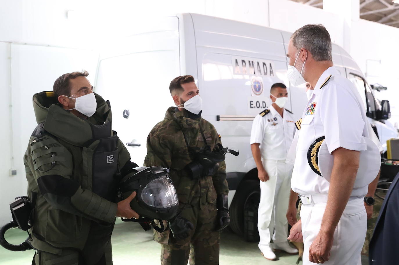 Fotos: El Rey visita en Cartagena la Fuerza de Medidas Contraminas de la Armada en su 75 aniversario