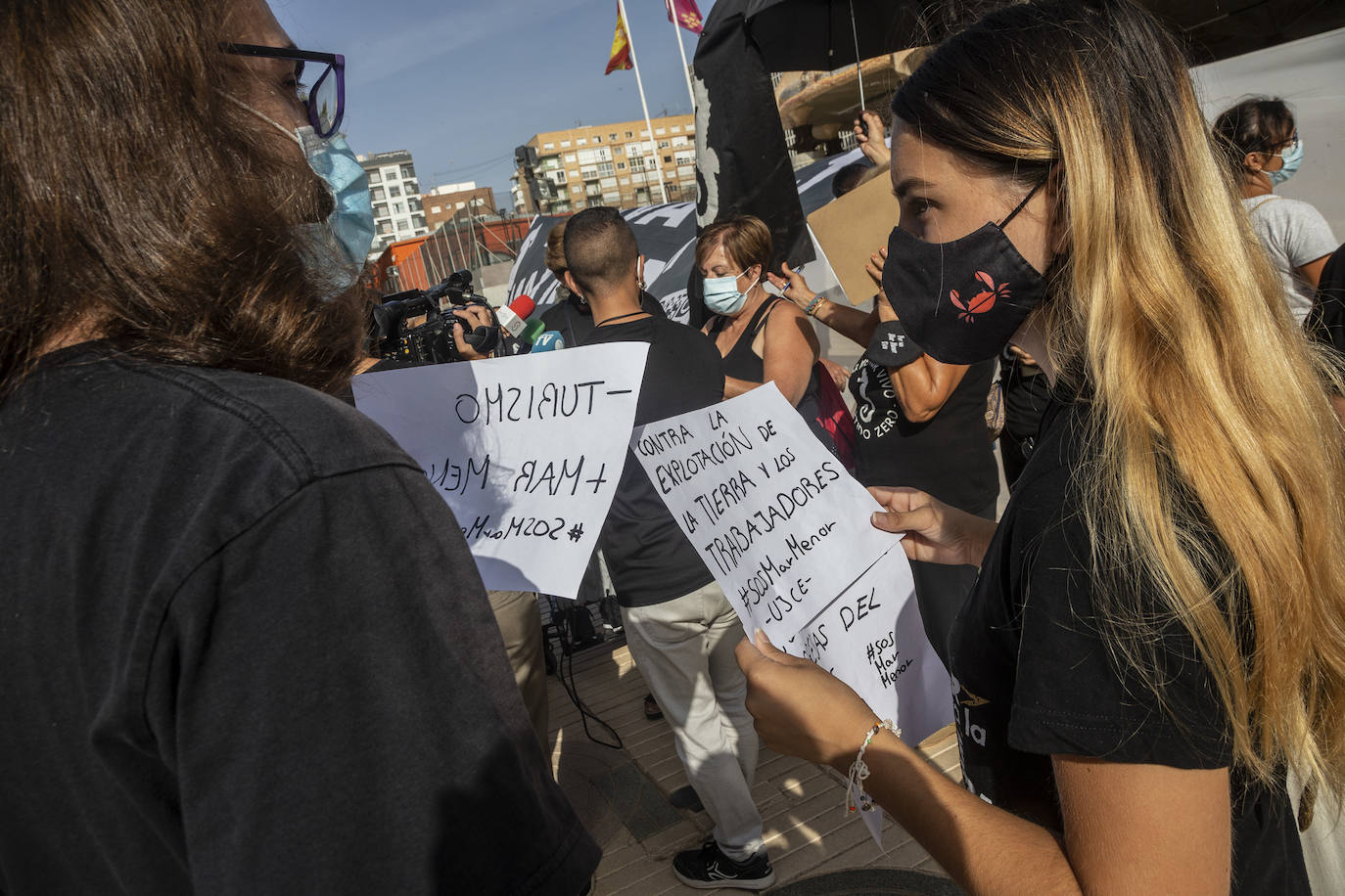 Fotos: La plataforma de la ILP del Mar Menor busca 175.000 firmas más