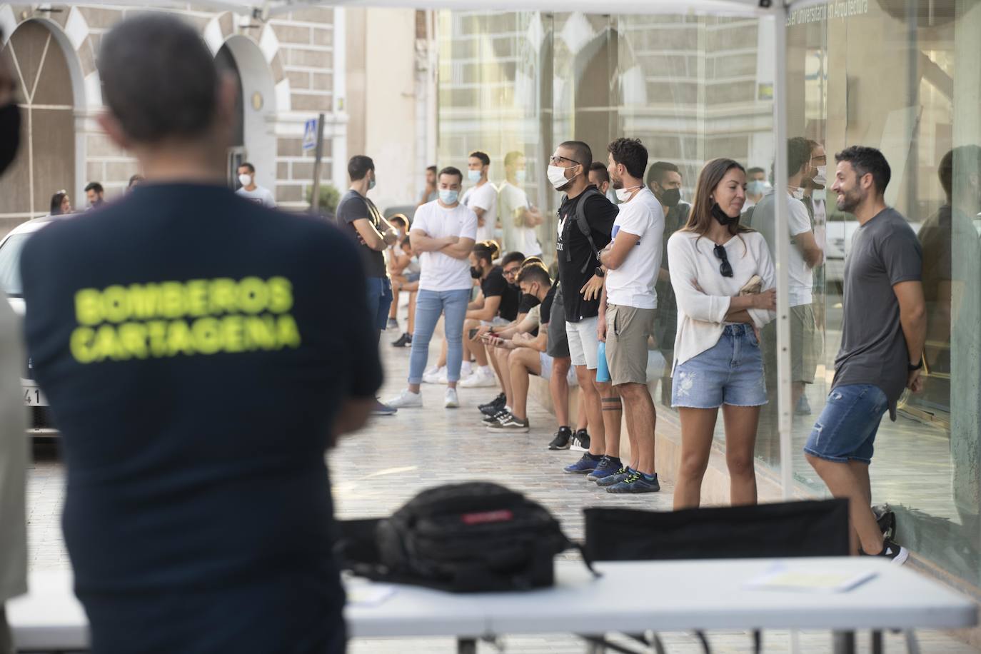 Fotos: Más de 400 aspirantes inician las oposiciones a Bombero en Cartagena