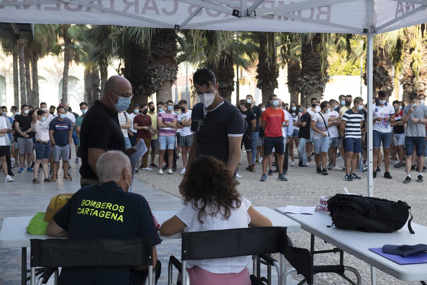 Fotos: Más de 400 aspirantes inician las oposiciones a Bombero en Cartagena