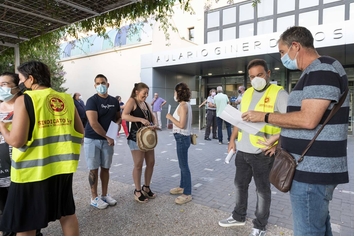 Fotos: Correos celebra este domingo las pruebas de examen para cubrir 68 puestos fijos en la Región de Murcia