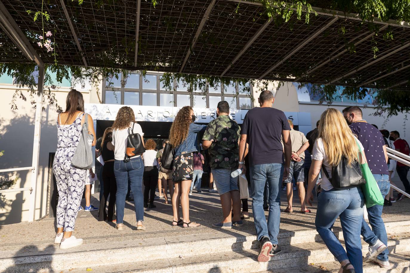 Fotos: Correos celebra este domingo las pruebas de examen para cubrir 68 puestos fijos en la Región de Murcia