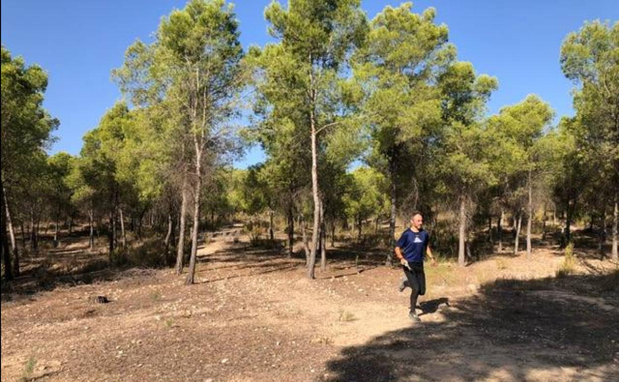 Uno de los competidores de la prueba de la Liga Regional de Orientación, celebrada el pasado domingo dentro del programa de los Juegos Deportivos del Guadalentín.