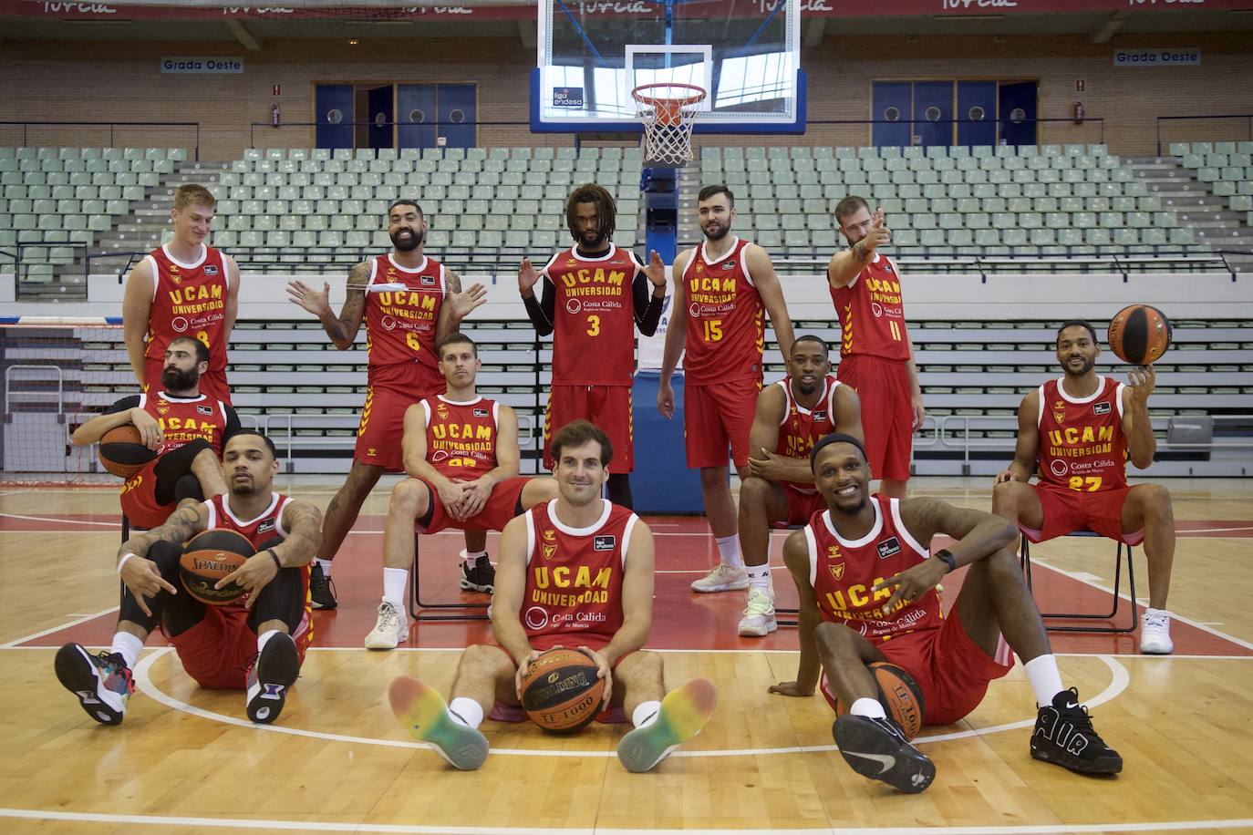 Fotos: Los jugadores del UCAM CB posan en el &#039;Media Day&#039;
