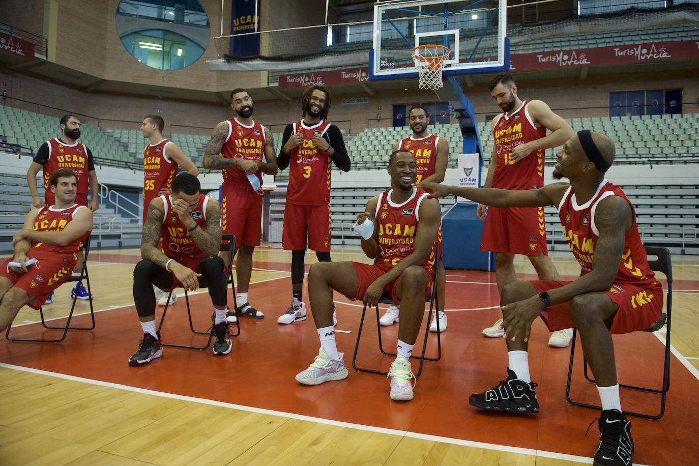 Fotos: Los jugadores del UCAM CB posan en el &#039;Media Day&#039;