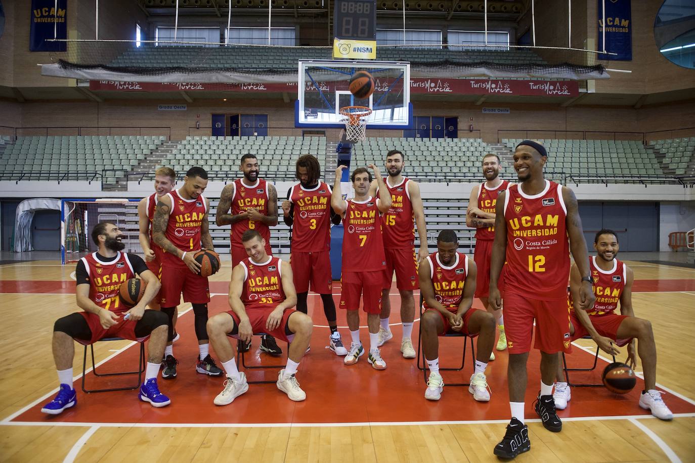 Fotos: Los jugadores del UCAM CB posan en el &#039;Media Day&#039;