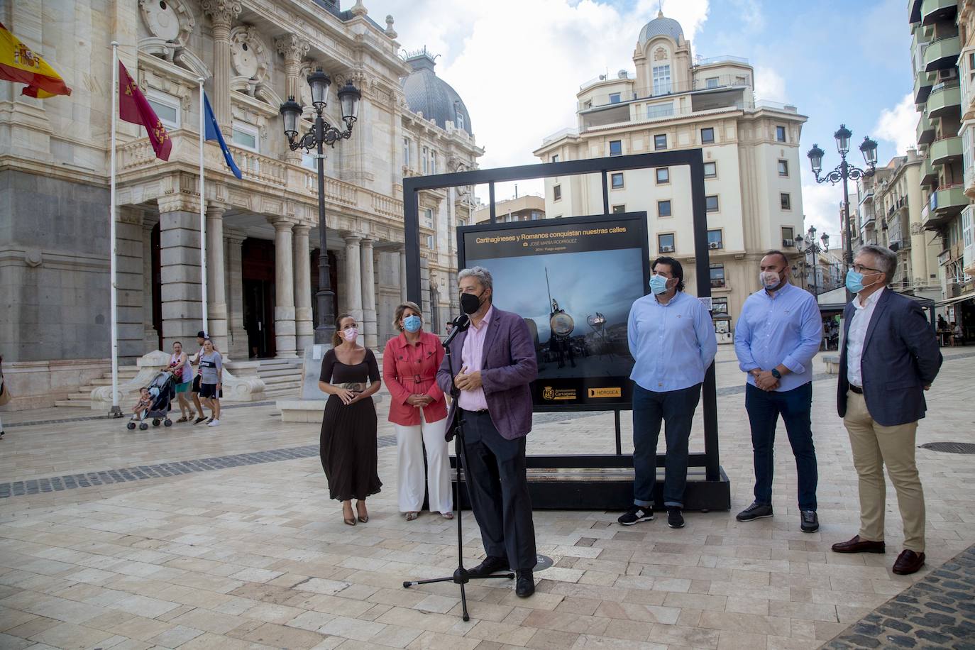 Fotos: Las fiestas de Cartagena se retratan en la calle