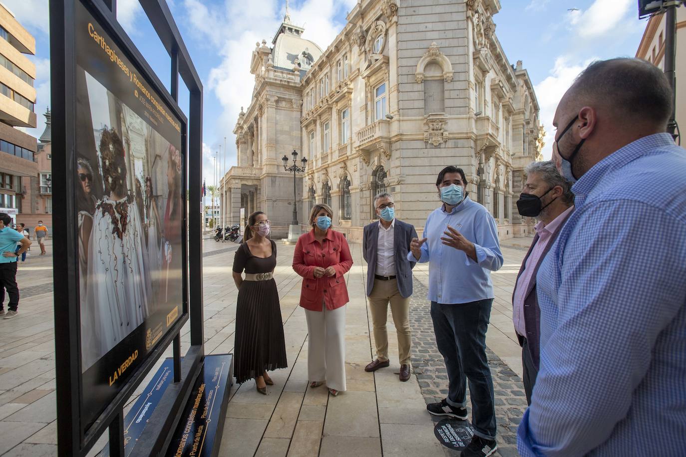 Fotos: Las fiestas de Cartagena se retratan en la calle