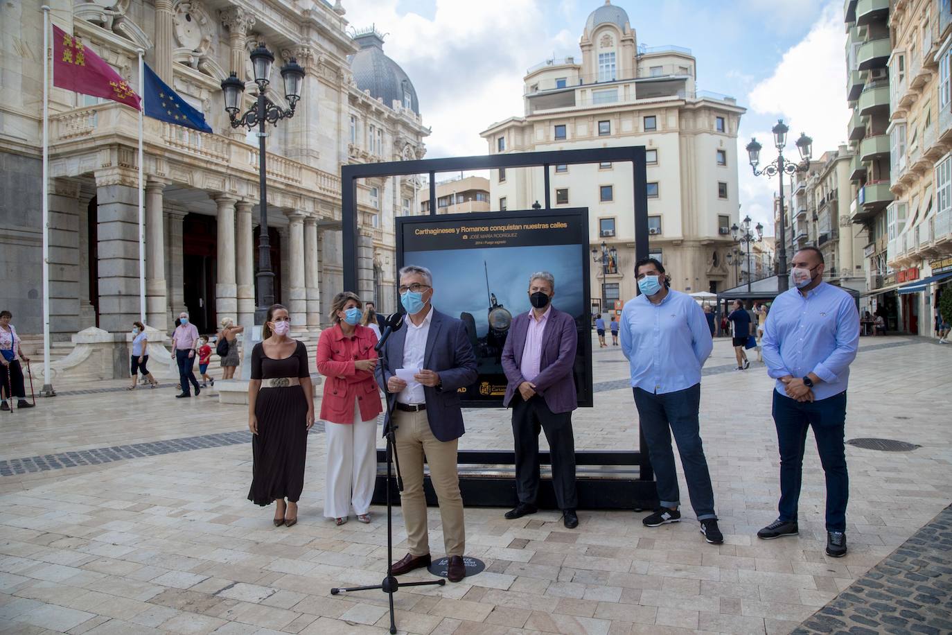 Fotos: Las fiestas de Cartagena se retratan en la calle
