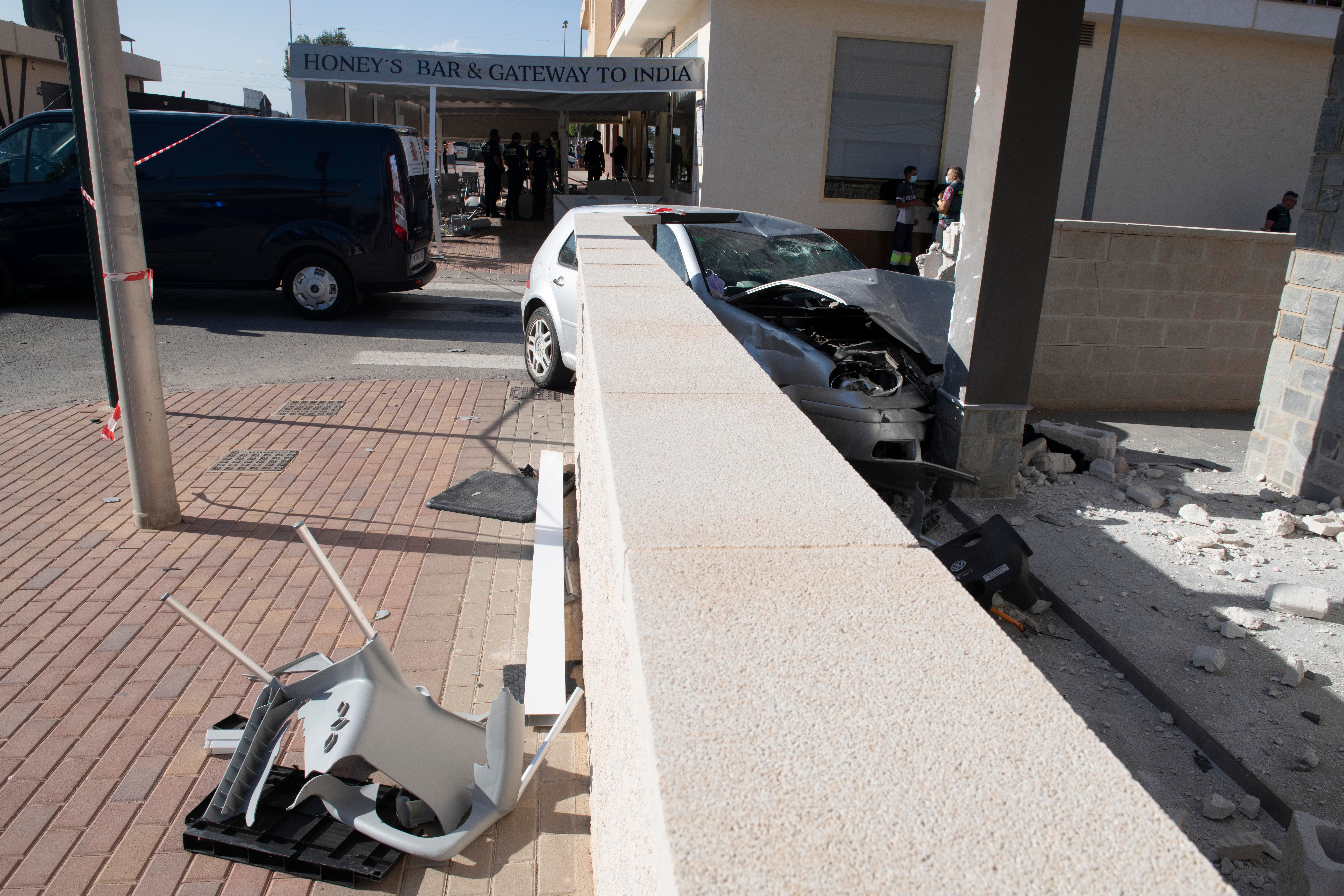 Fotos: Dos muertos en un atropello múltiple en la terraza de un bar de Torre Pacheco